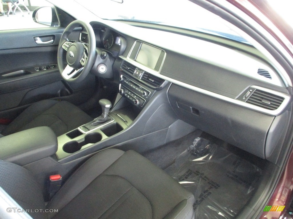 2020 Optima LX - Sangria / Black photo #19