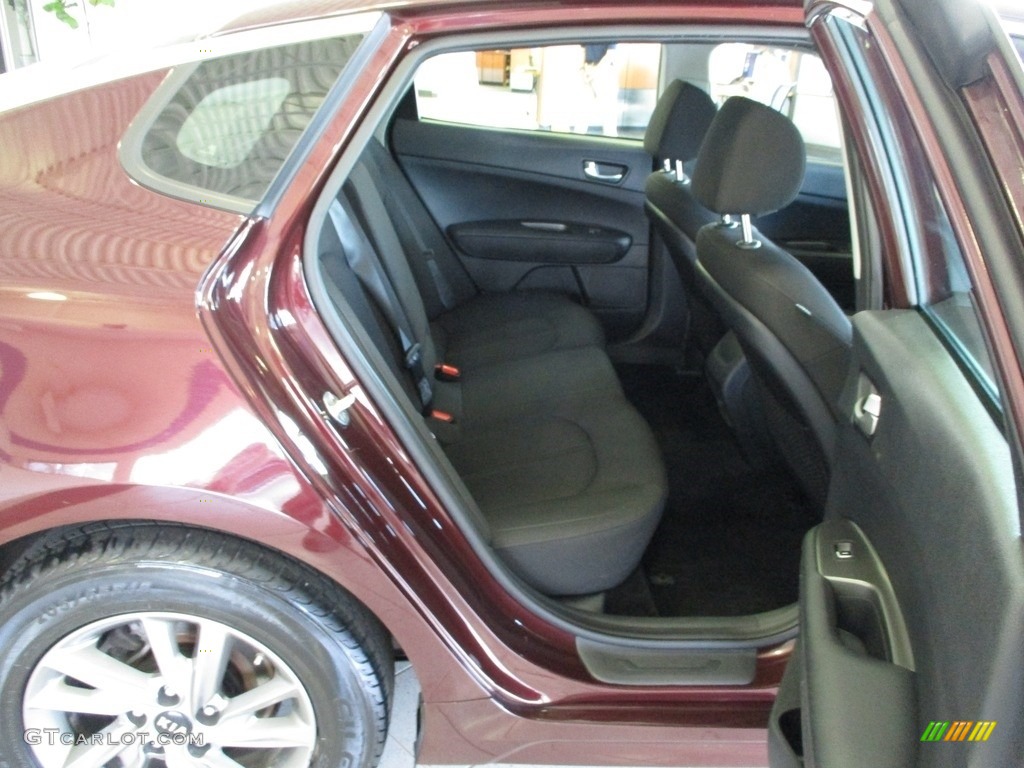 2020 Optima LX - Sangria / Black photo #21