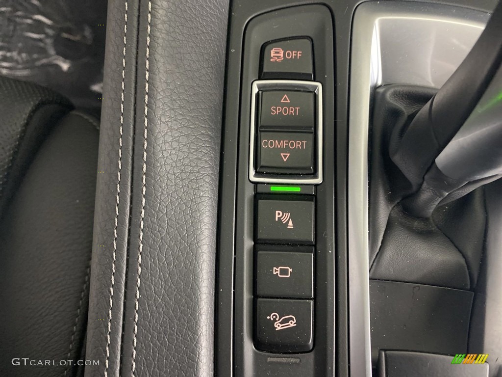 2019 X6 xDrive50i - Space Gray Metallic / Black photo #27