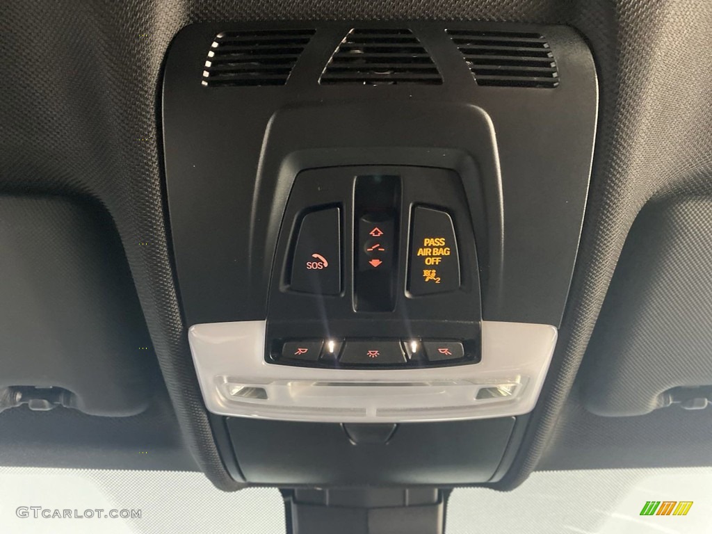 2019 X6 xDrive50i - Space Gray Metallic / Black photo #29