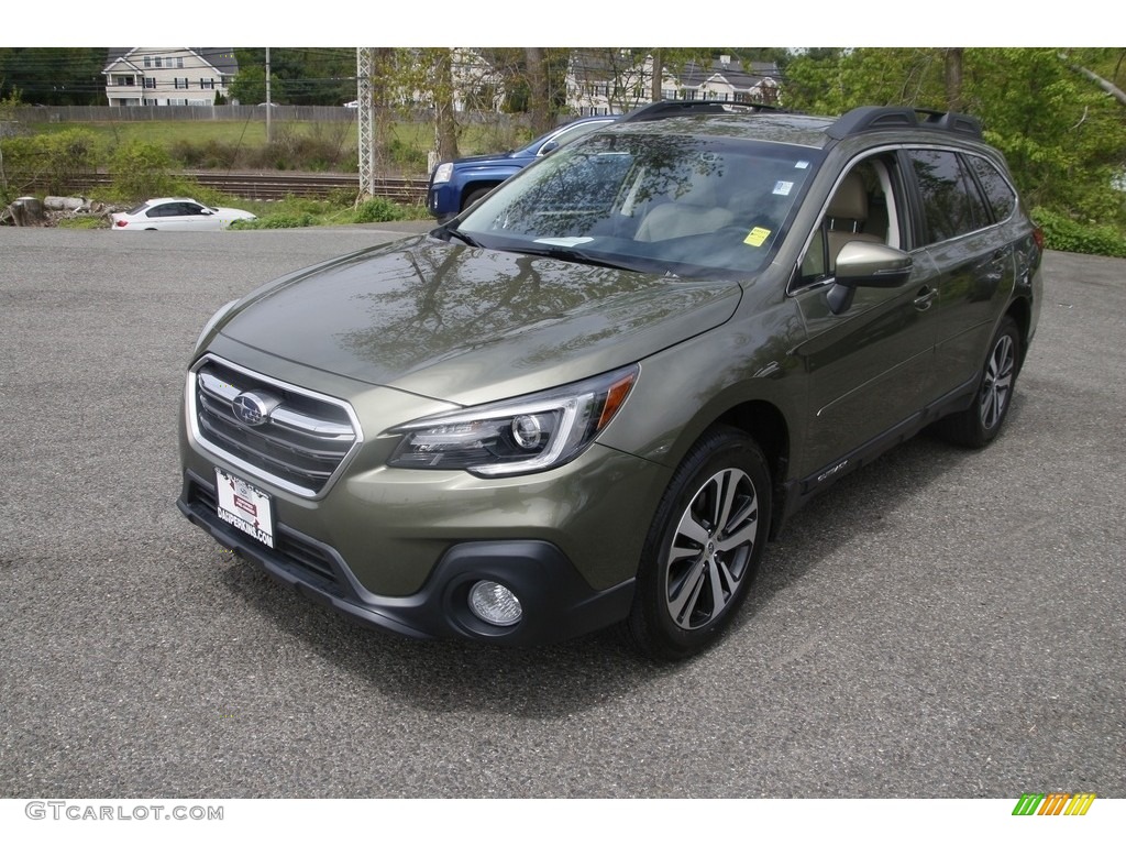 2019 Outback 2.5i - Wilderness Green Metallic / Warm Ivory photo #1