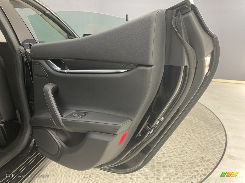 2019 Maserati Ghibli Standard Ghibli Model Nero Door Panel Photo #144270028