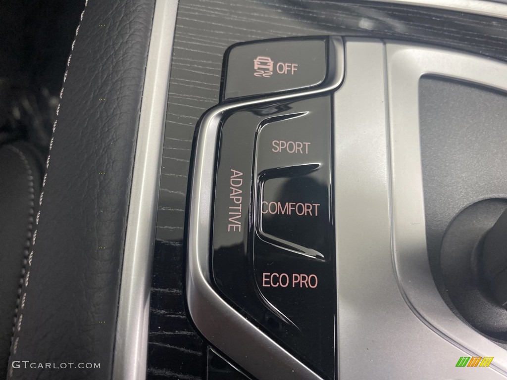 2022 BMW 7 Series 740i Sedan Controls Photo #144270292