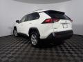 Super White - RAV4 XLE Photo No. 11