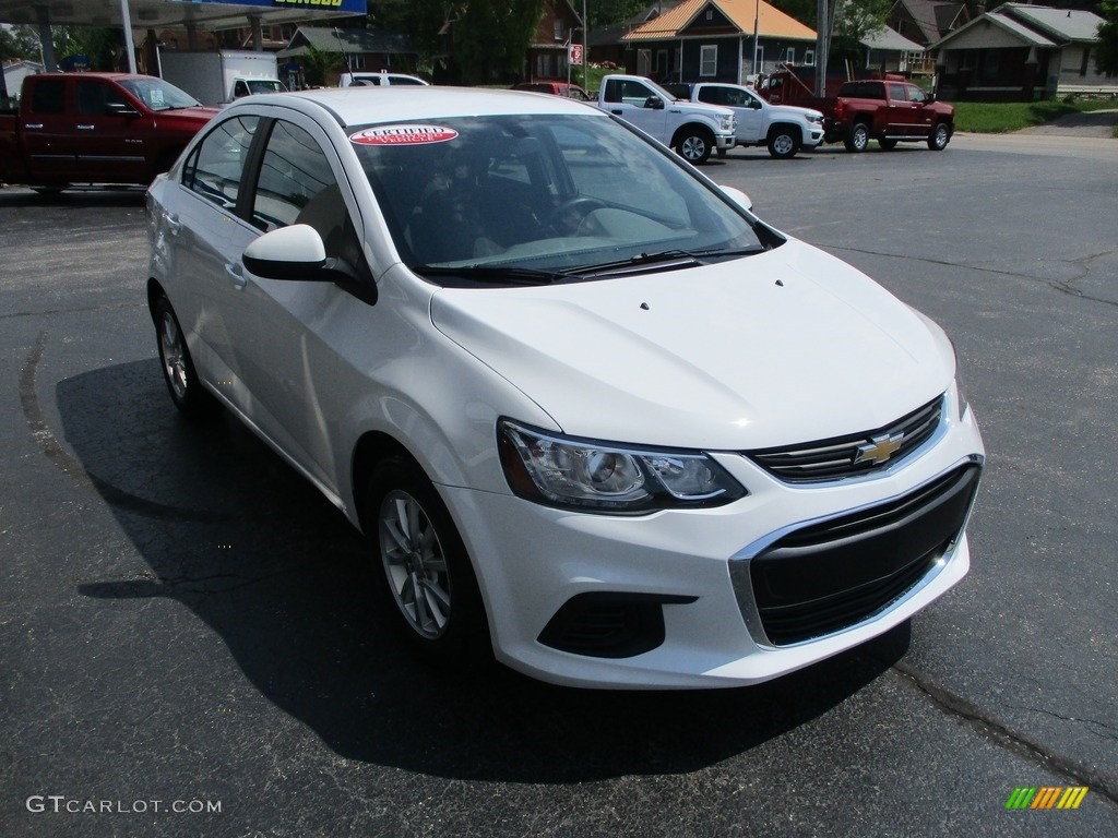 2019 Chevrolet Sonic LT Sedan Exterior Photos