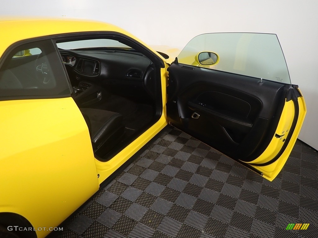 2017 Challenger GT AWD - YellowJacket / Black photo #35