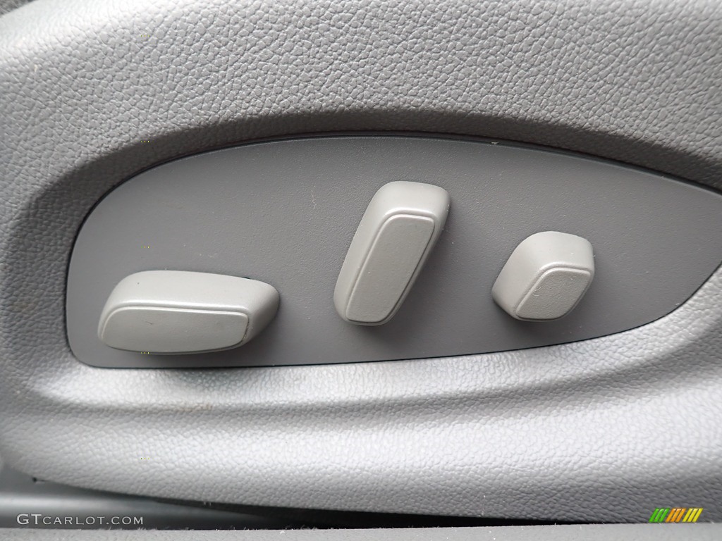 2018 Impala LT - Summit White / Jet Black/Dark Titanium photo #16