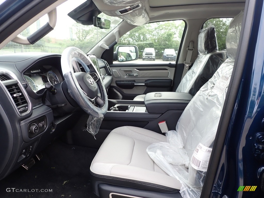 Indigo/Sea Salt Interior 2022 Ram 1500 Limited Crew Cab 4x4 Photo #144281974