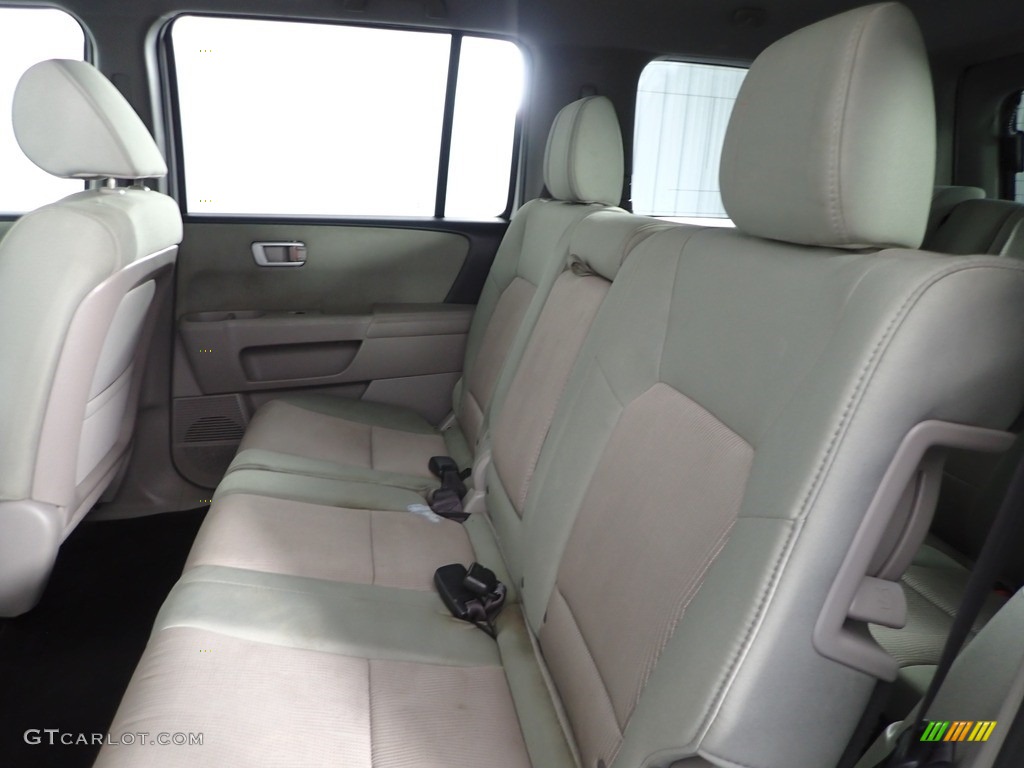 Gray Interior 2015 Honda Pilot SE 4WD Photo #144282592