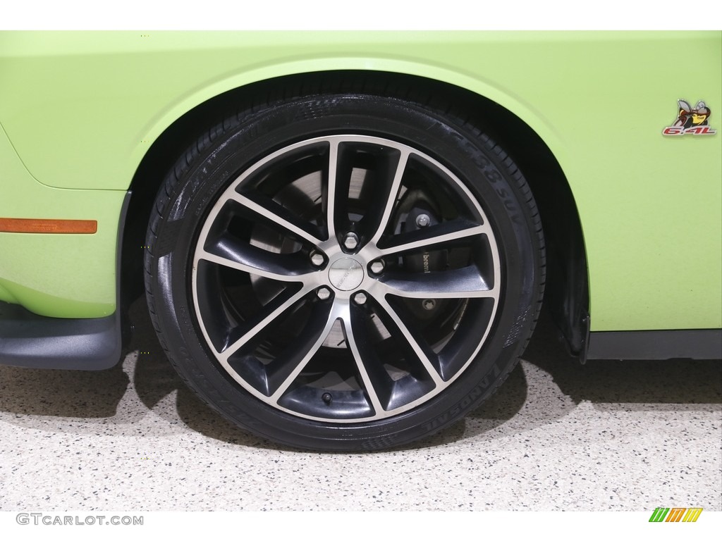 2015 Dodge Challenger R/T Scat Pack Wheel Photo #144282901