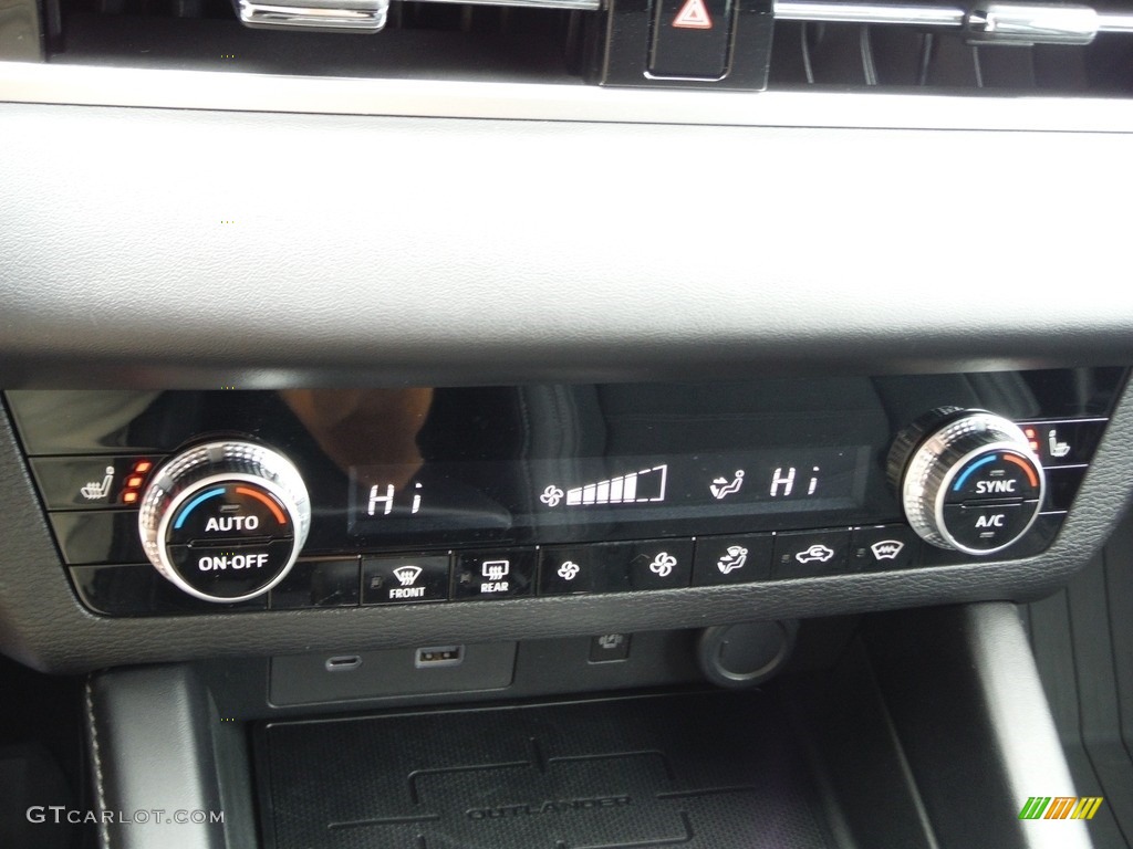 2022 Outlander SE S-AWC - White Diamond / Black photo #17