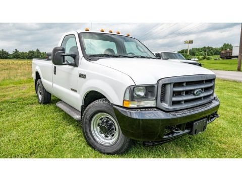 2004 Ford F350 Super Duty XL Regular Cab Data, Info and Specs