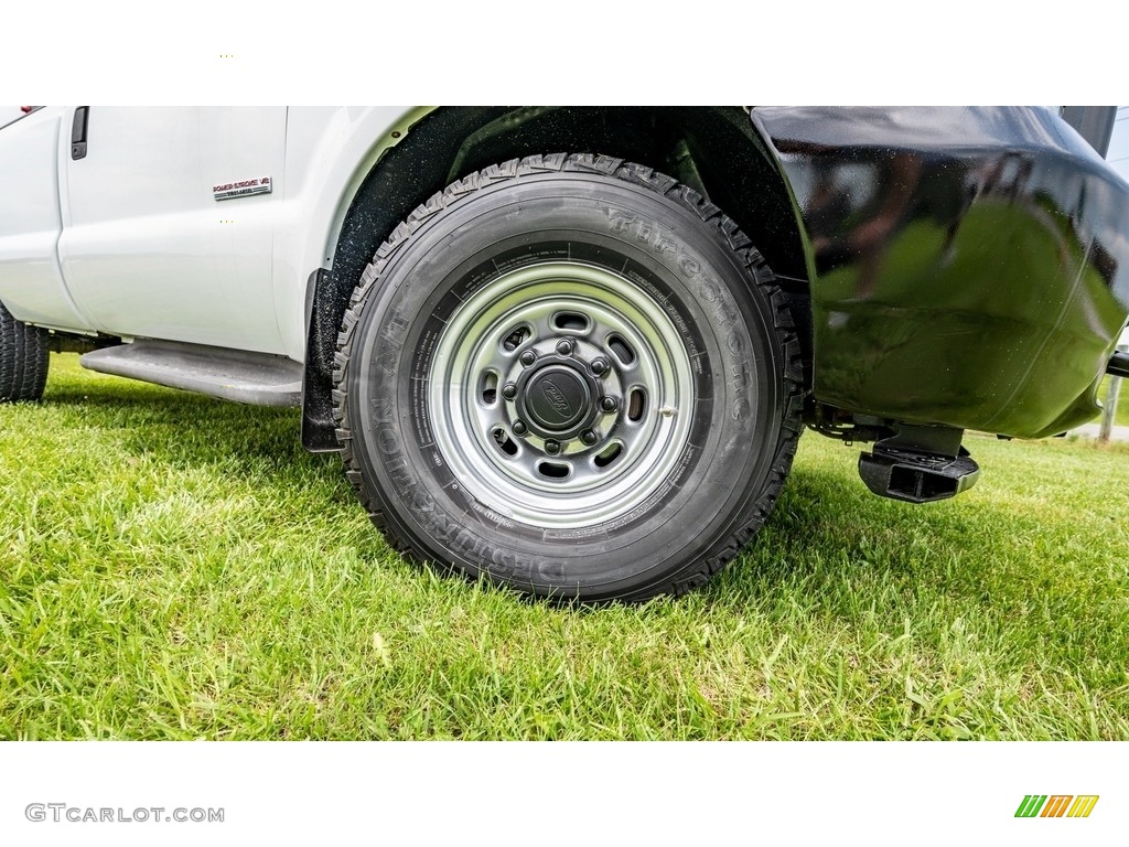 2004 Ford F350 Super Duty XL Regular Cab Wheel Photos