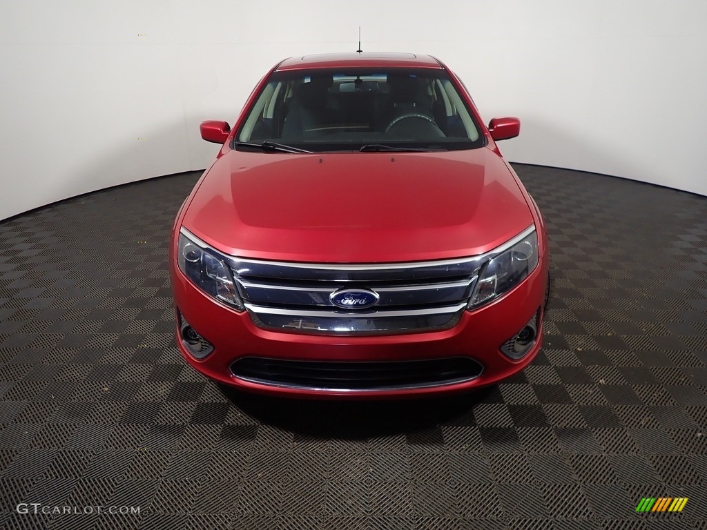 2012 Fusion SE - Red Candy Metallic / Charcoal Black photo #5