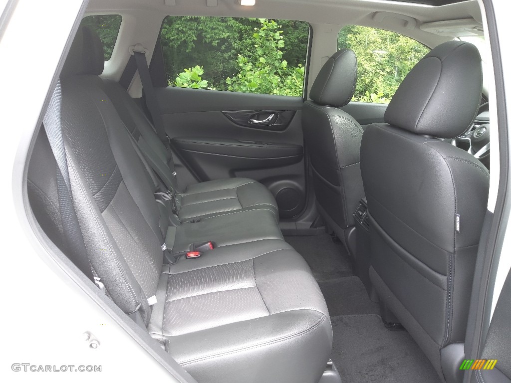 2020 Nissan Rogue SL Rear Seat Photos