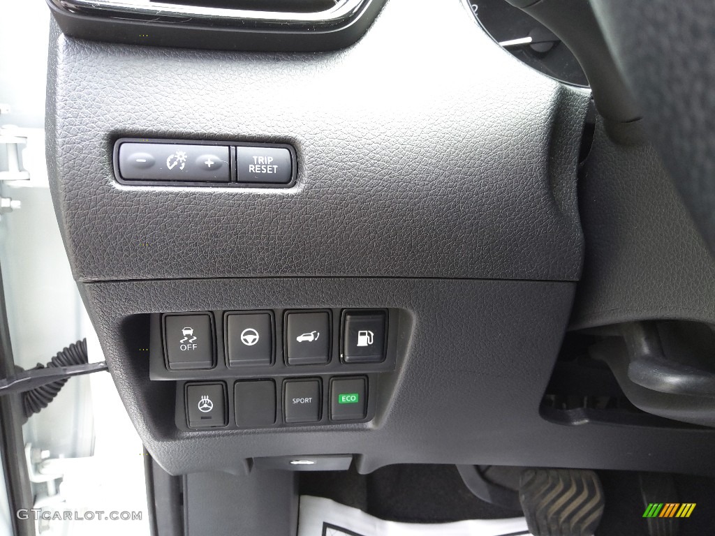 2020 Nissan Rogue SL Controls Photo #144284917