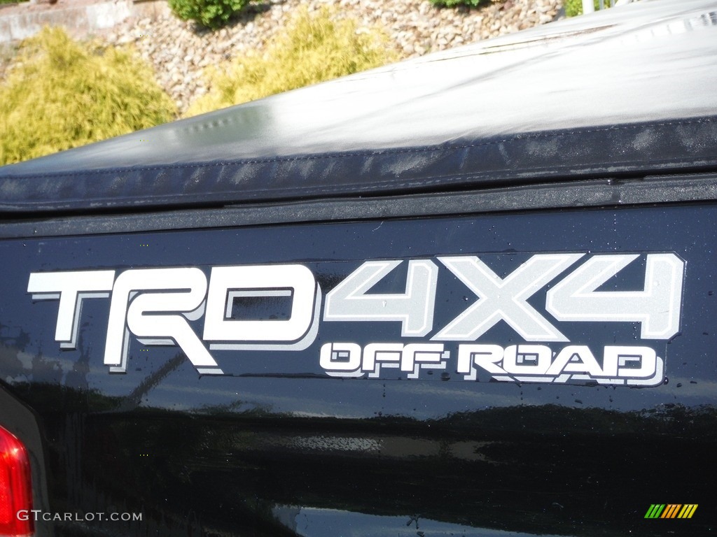 2019 Tundra SR5 CrewMax 4x4 - Midnight Black Metallic / Graphite photo #11