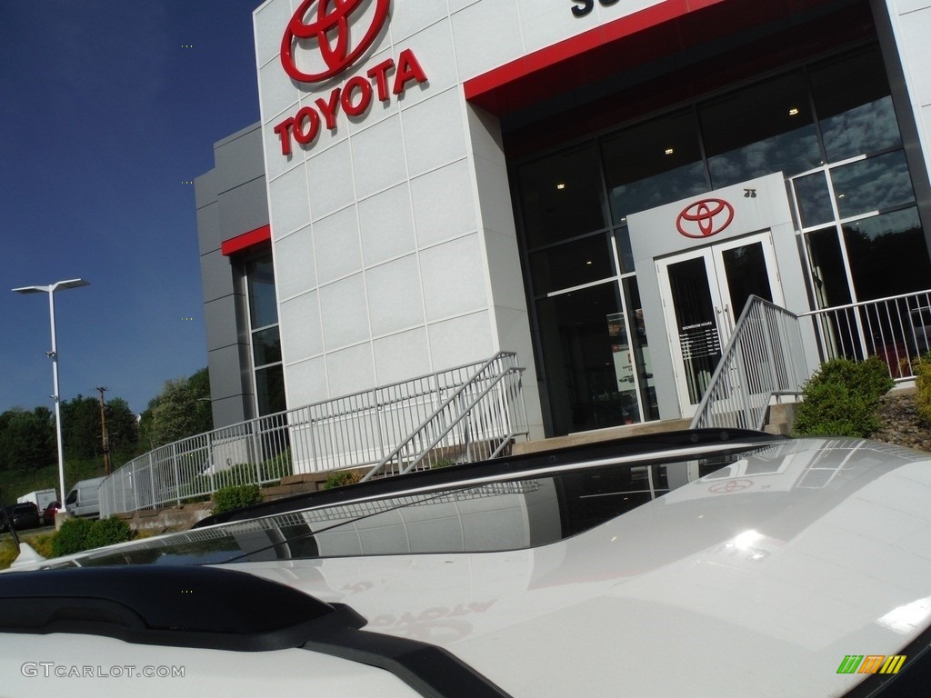 2018 Explorer Sport 4WD - White Platinum / Ebony Black photo #3