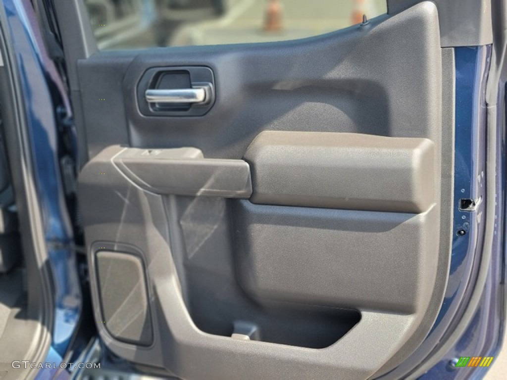 2022 Chevrolet Silverado 1500 Limited Custom Trail Boss Crew Cab 4x4 Door Panel Photos