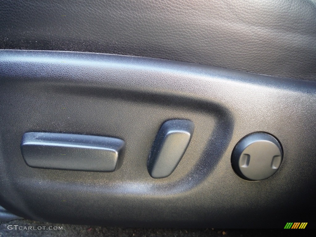 2018 RAV4 SE AWD - Electric Storm Blue / Black photo #24