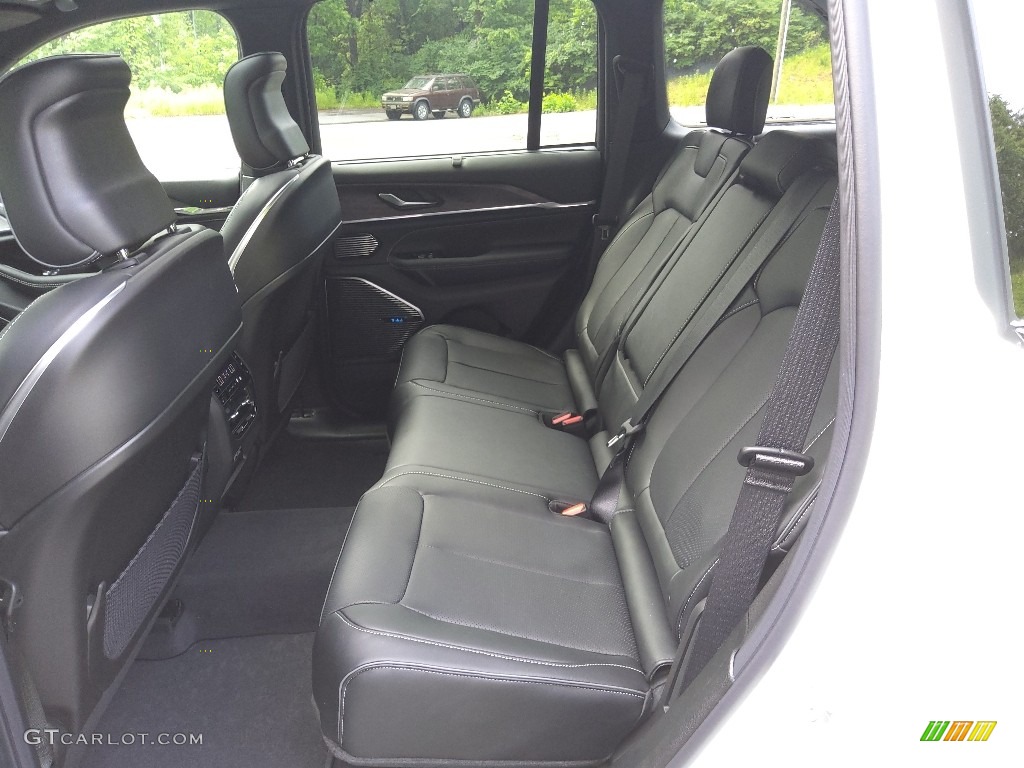 2022 Jeep Grand Cherokee Overland 4x4 Rear Seat Photo #144291454