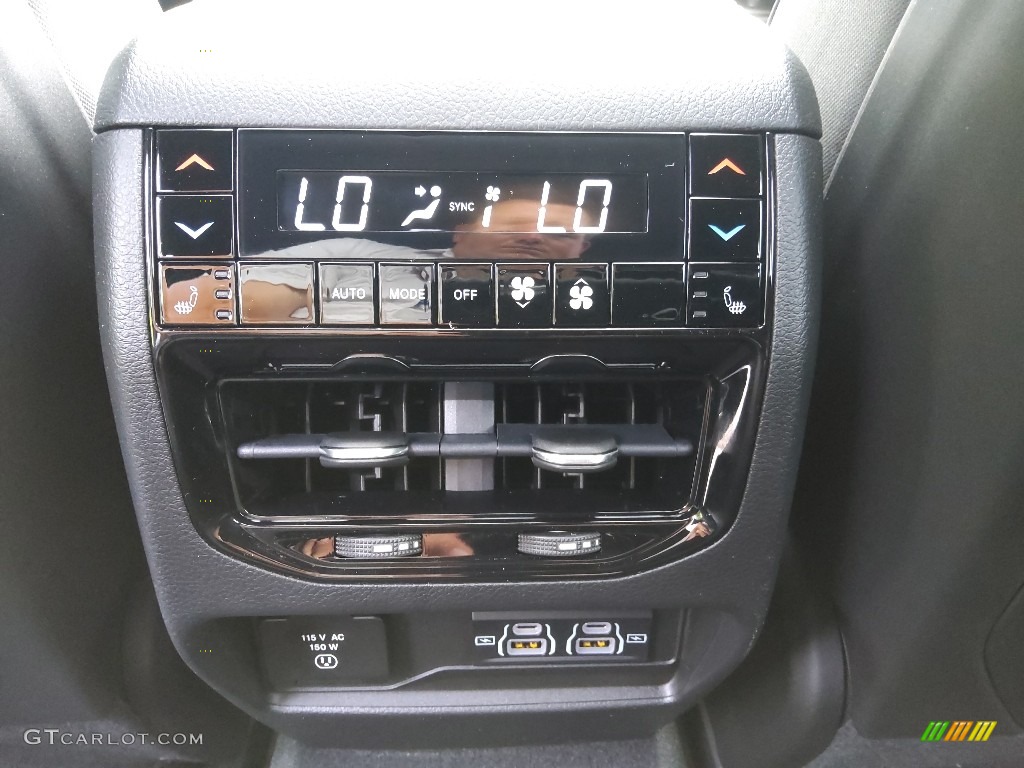 2022 Grand Cherokee Overland 4x4 - Bright White / Global Black photo #14