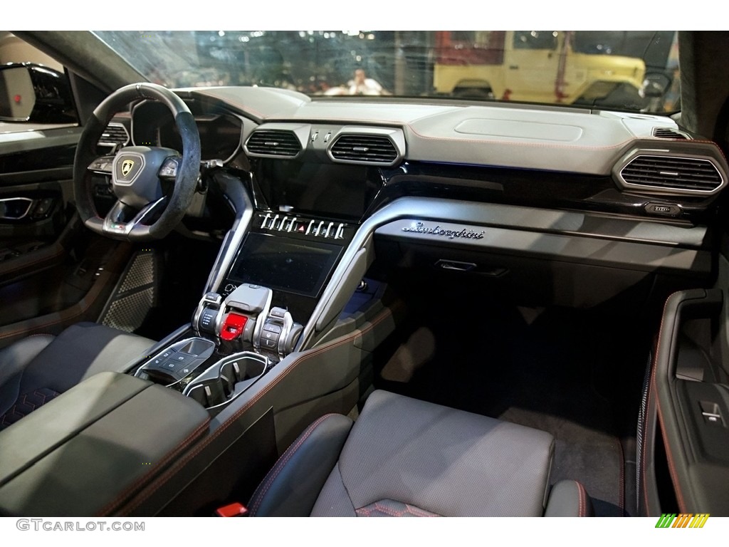 Rosso Alala/Nero Ade Interior 2022 Lamborghini Urus AWD Photo #144293569