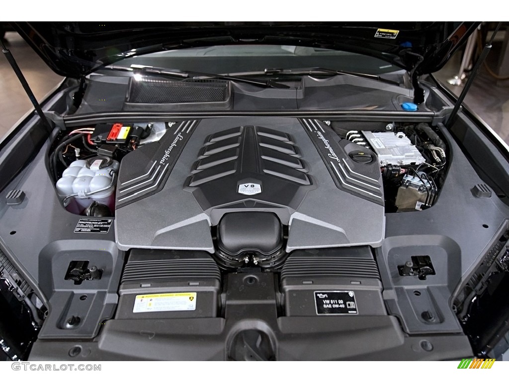 2022 Lamborghini Urus AWD Engine Photos