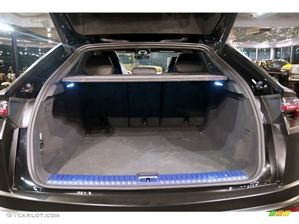 2022 Lamborghini Urus AWD Trunk Photos