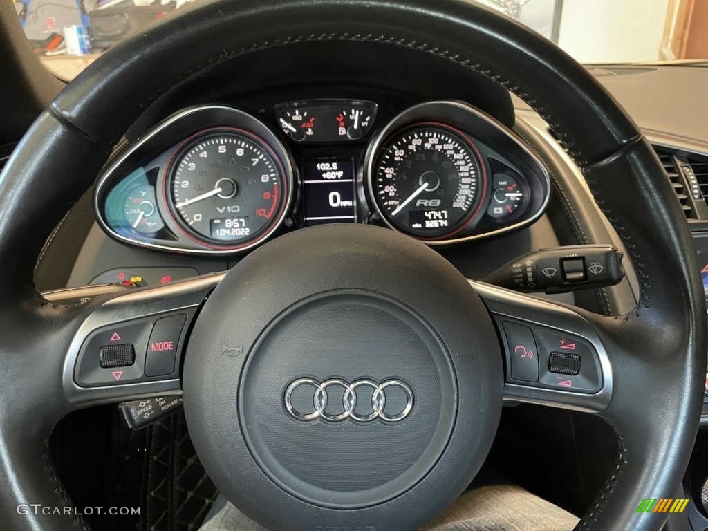 2011 Audi R8 5.2 FSI quattro Steering Wheel Photos