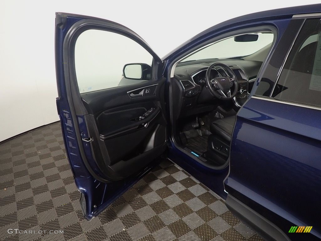 2017 Edge Titanium AWD - Blue Jeans Metallic / Ebony photo #25