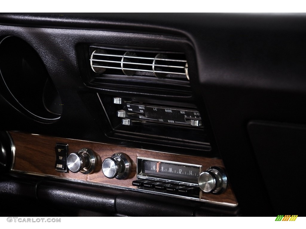 1969 Pontiac GTO Convertible Audio System Photos