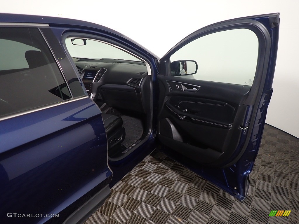 2017 Edge Titanium AWD - Blue Jeans Metallic / Ebony photo #43
