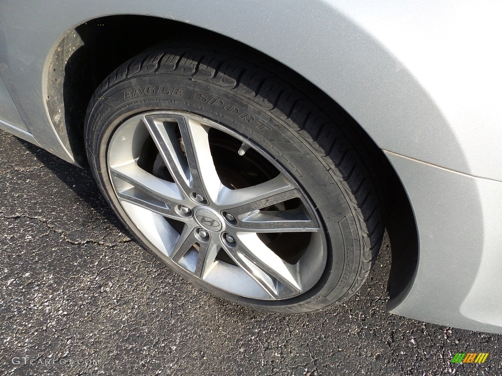 2009 Elantra Touring - Quicksilver / Black photo #5
