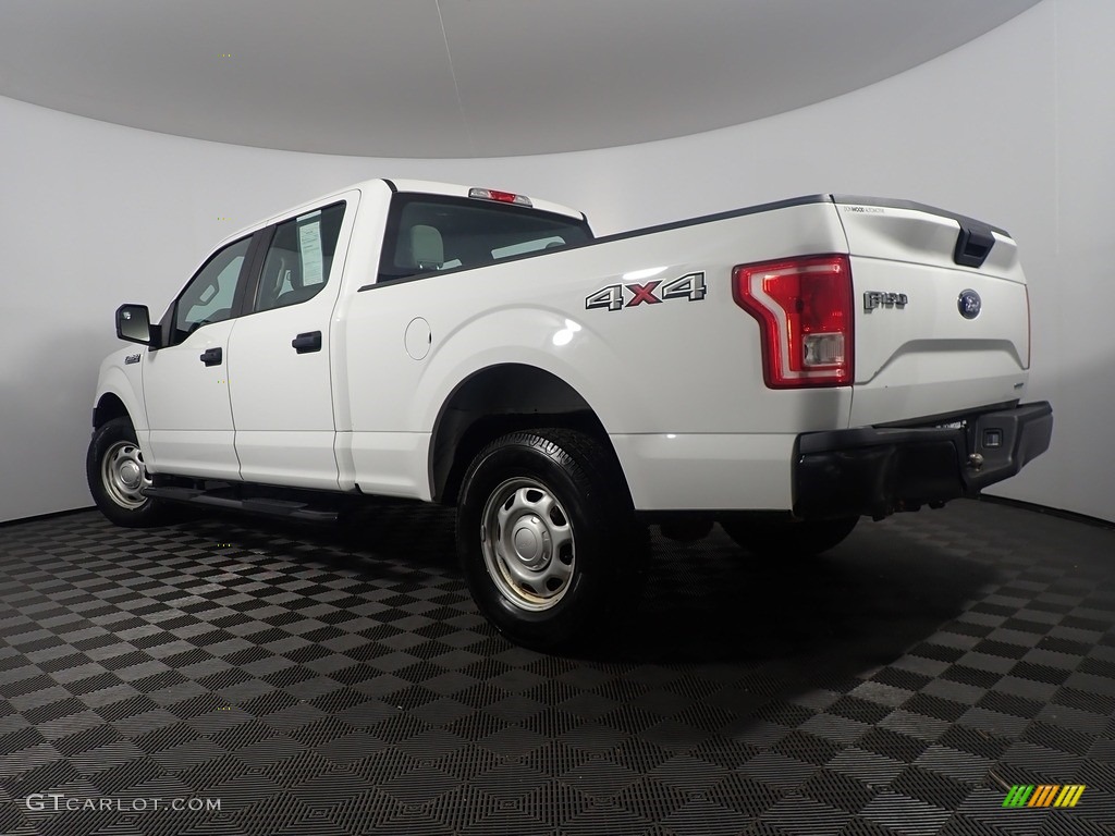 2016 F150 XL SuperCrew 4x4 - Oxford White / Medium Earth Gray photo #10