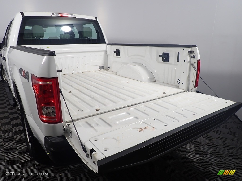 2016 F150 XL SuperCrew 4x4 - Oxford White / Medium Earth Gray photo #13