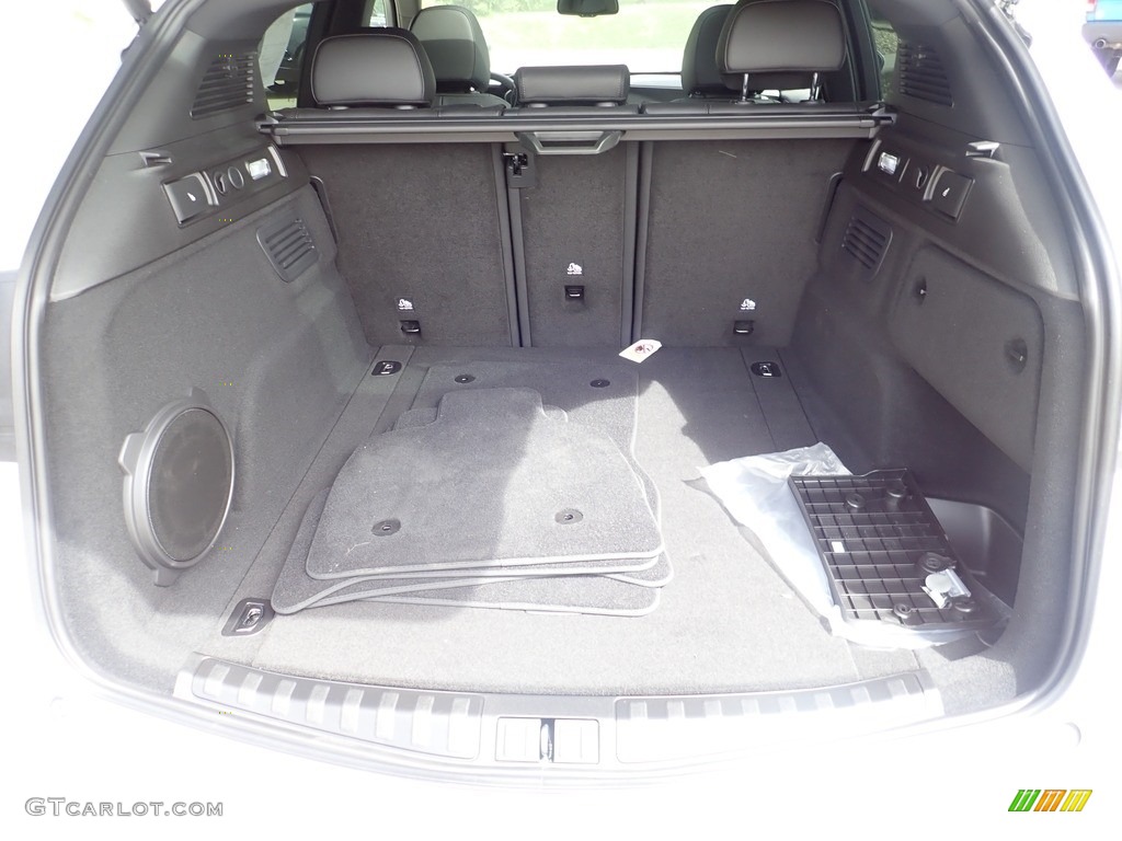 2022 Alfa Romeo Stelvio Ti AWD Trunk Photos