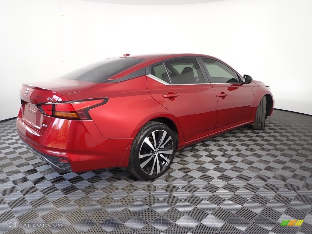 2020 Altima SR AWD - Scarlet Ember Tintcoat / Charcoal photo #12