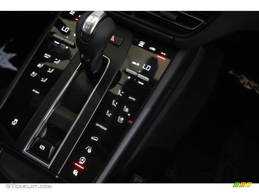 2022 Porsche Macan Standard Macan Model Transmission Photos