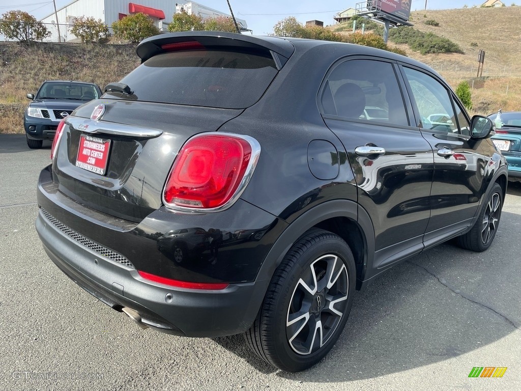 Nero Cinema (Black) 2016 Fiat 500X Easy Exterior Photo #144305364