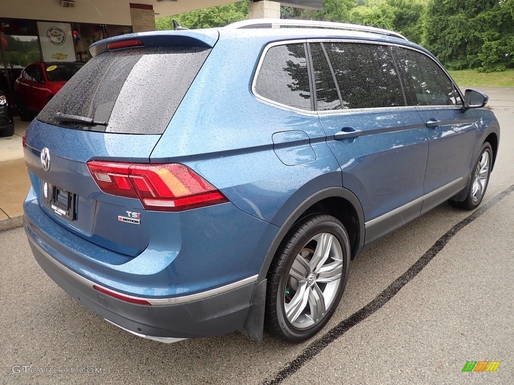 2018 Tiguan SEL Premium 4MOTION - Silk Blue Metallic / Storm Gray photo #8