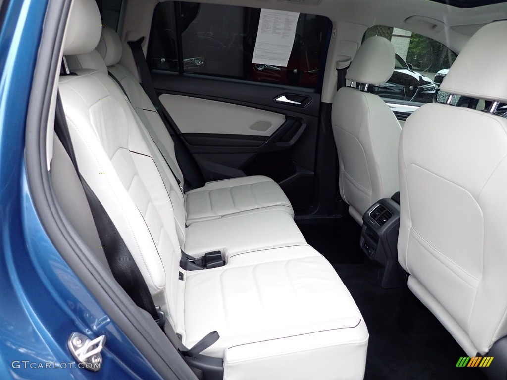 2018 Tiguan SEL Premium 4MOTION - Silk Blue Metallic / Storm Gray photo #11