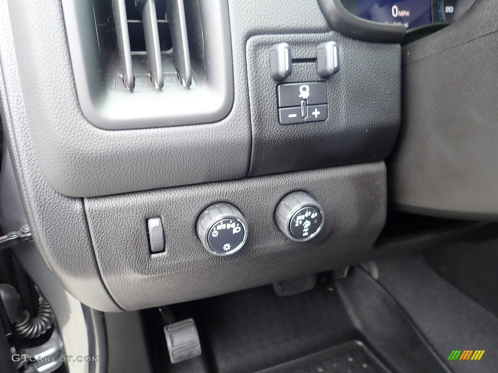 2021 Chevrolet Colorado ZR2 Crew Cab 4x4 Controls Photos