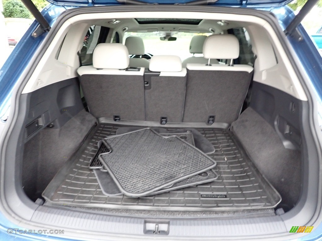 2018 Tiguan SEL Premium 4MOTION - Silk Blue Metallic / Storm Gray photo #13