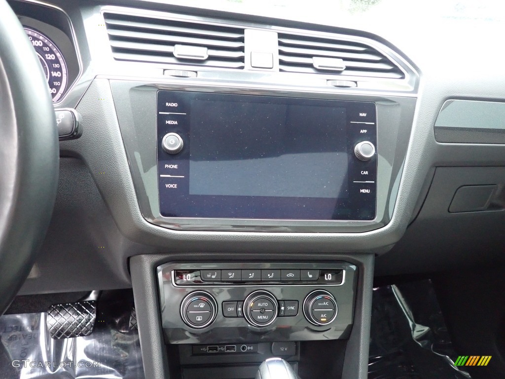 2018 Tiguan SEL Premium 4MOTION - Silk Blue Metallic / Storm Gray photo #16