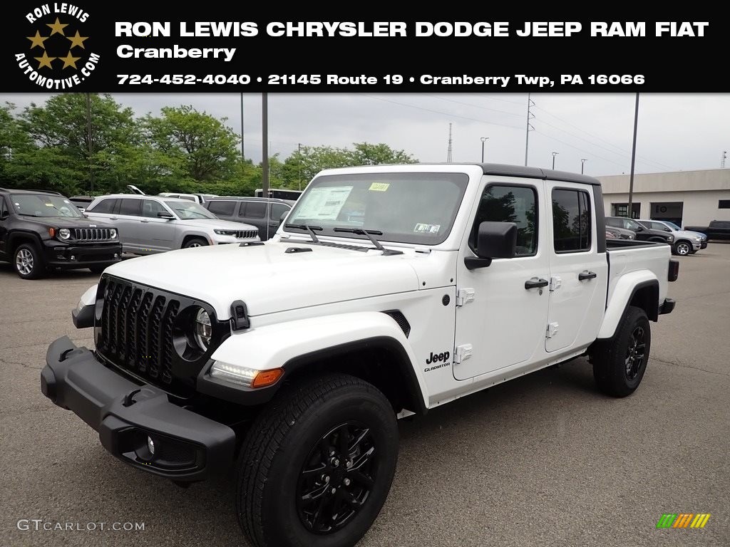 2022 Gladiator Altitude 4x4 - Bright White / Black photo #1