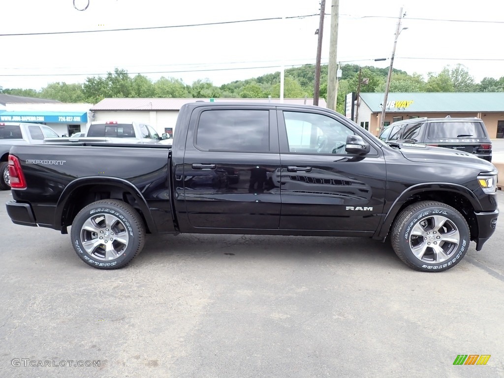 2022 1500 Laramie Crew Cab 4x4 - Diamond Black Crystal Pearl / Black photo #7