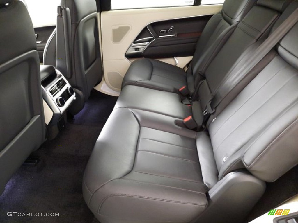 2022 Land Rover Range Rover P530 SE Rear Seat Photos