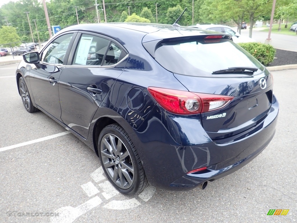 2018 MAZDA3 Touring 5 Door - Eternal Blue Mica / Black photo #5