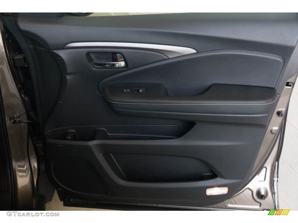 2021 Ridgeline RTL-E AWD - Pacific Pewter Metallic / Black photo #35